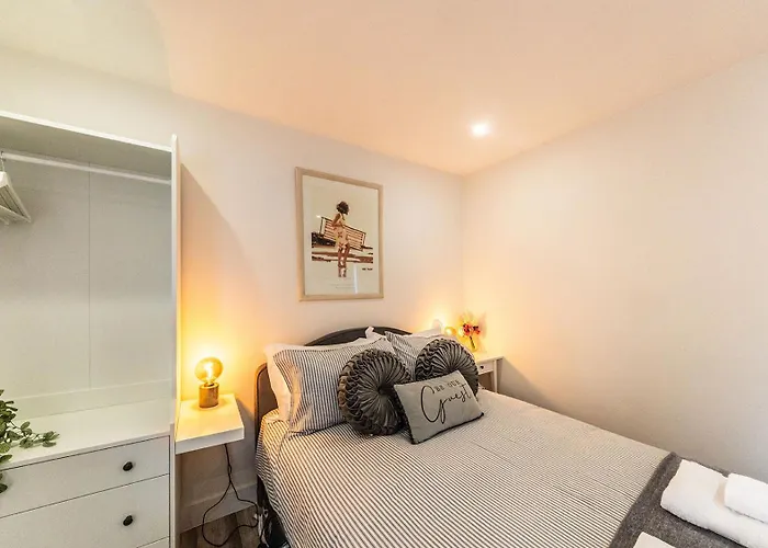 Luxury 2 Bedroom Apartment