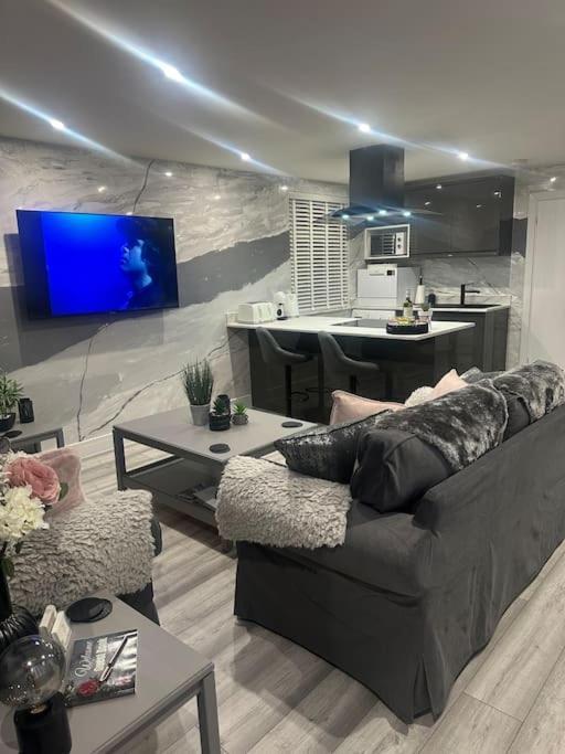 Luxury 2 Bedroom